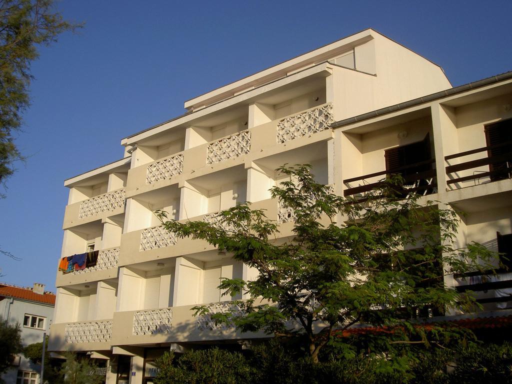 Apartments Galeb Pag - Beach Паг Экстерьер фото