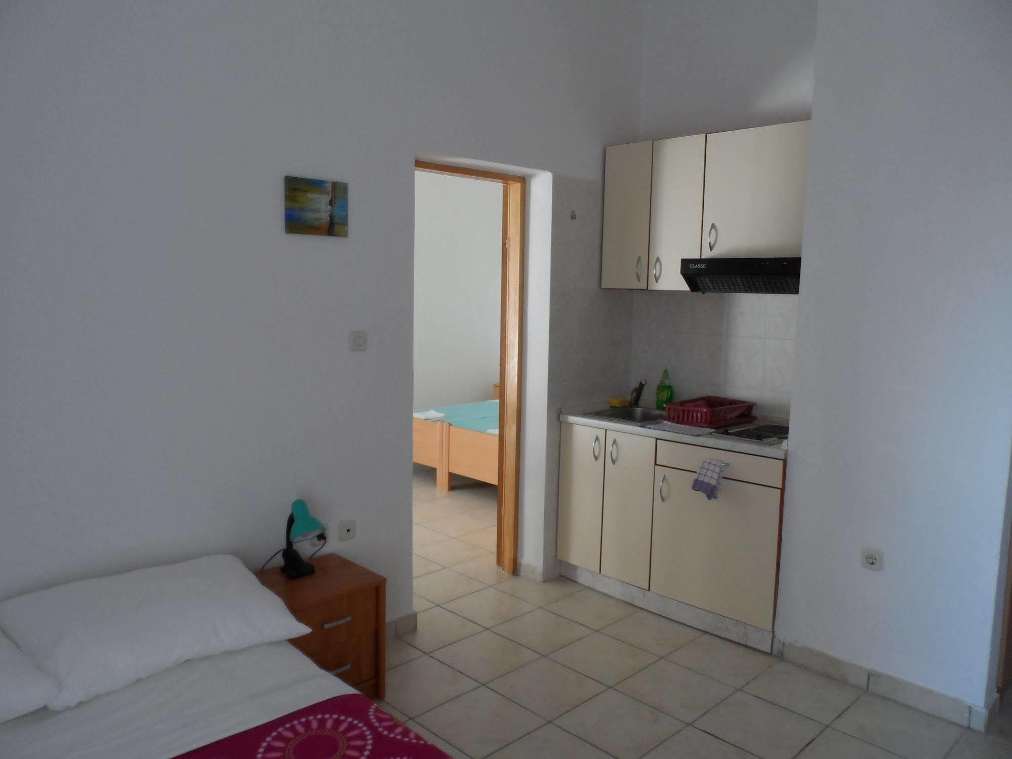 Apartments Galeb Pag - Beach Паг Экстерьер фото