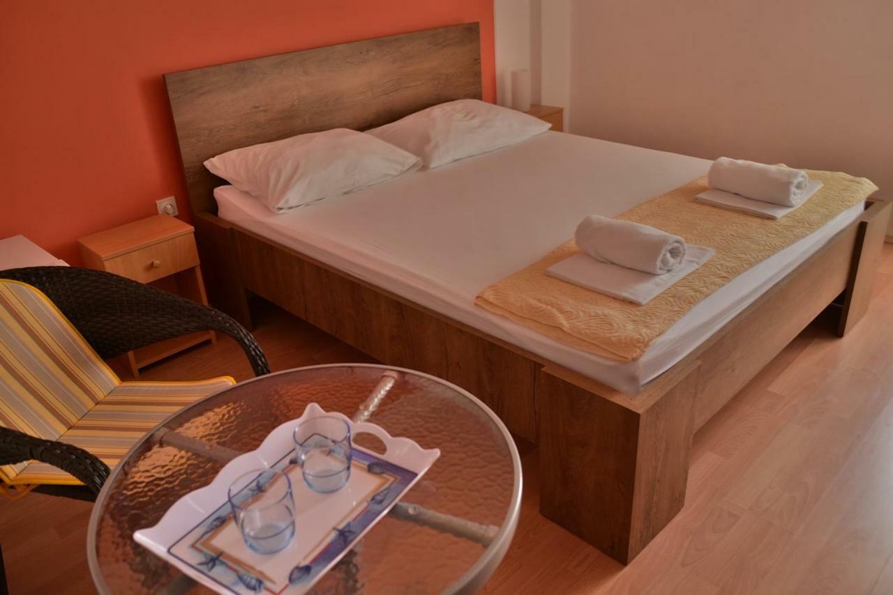 Apartments Galeb Pag - Beach Паг Экстерьер фото